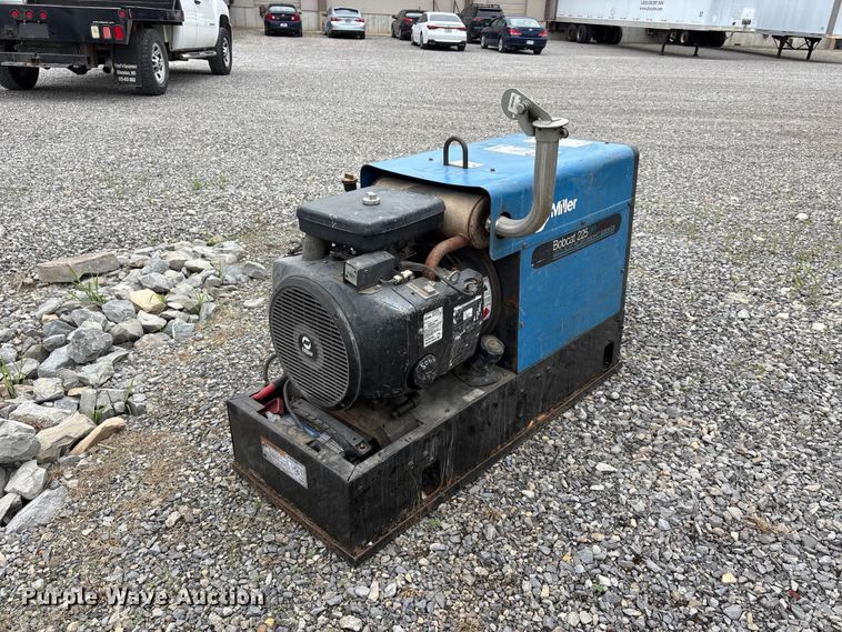 image for item DV4370 Miller Bobcat 225 welder/generator