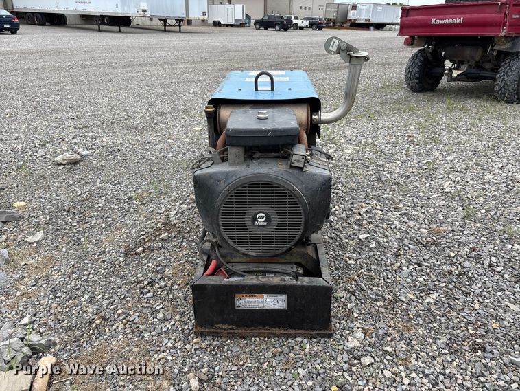 image for item DV4370 Miller Bobcat 225 welder/generator