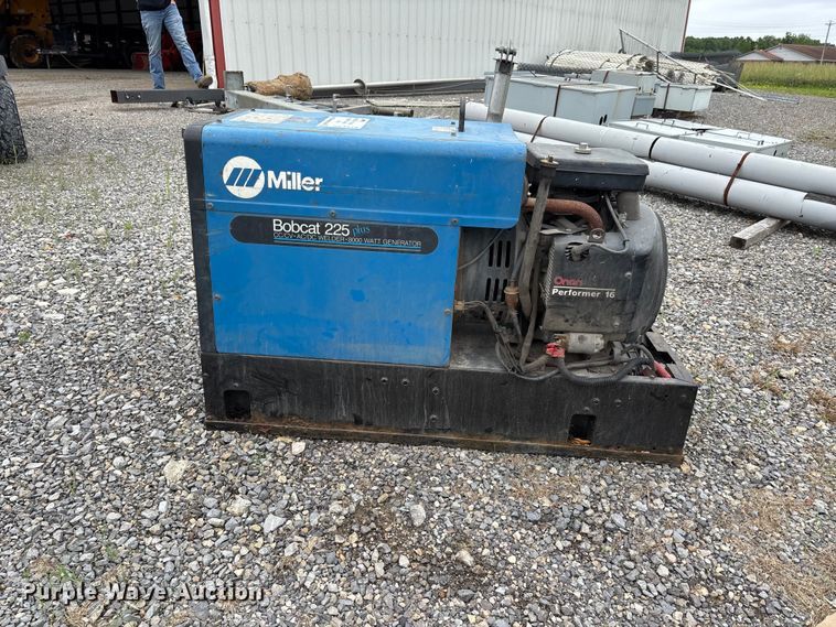 image for item DV4370 Miller Bobcat 225 welder/generator