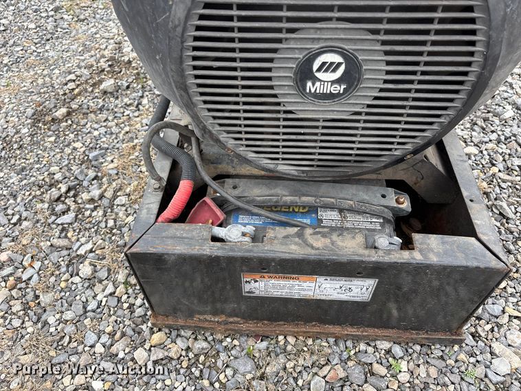 image for item DV4370 Miller Bobcat 225 welder/generator