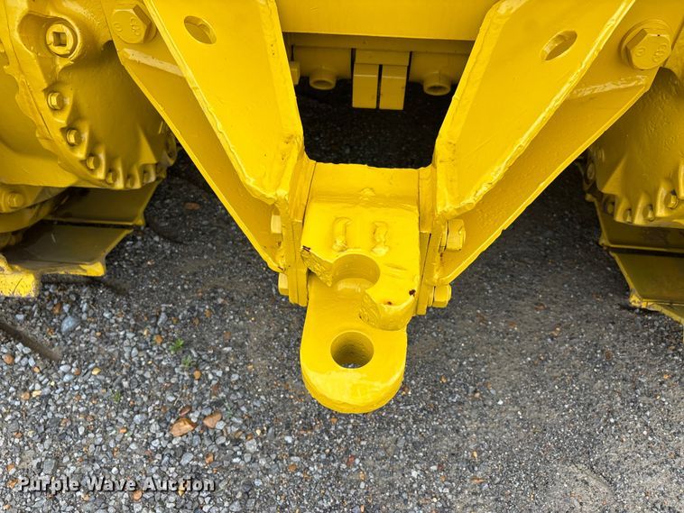 image for item DV4379 1984 Komatsu D65E-8 dozer