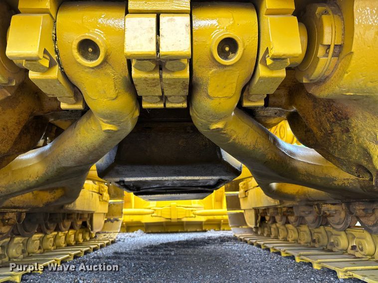 image for item DV4379 1984 Komatsu D65E-8 dozer