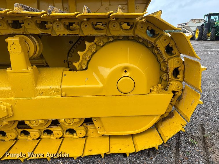 image for item DV4379 1984 Komatsu D65E-8 dozer