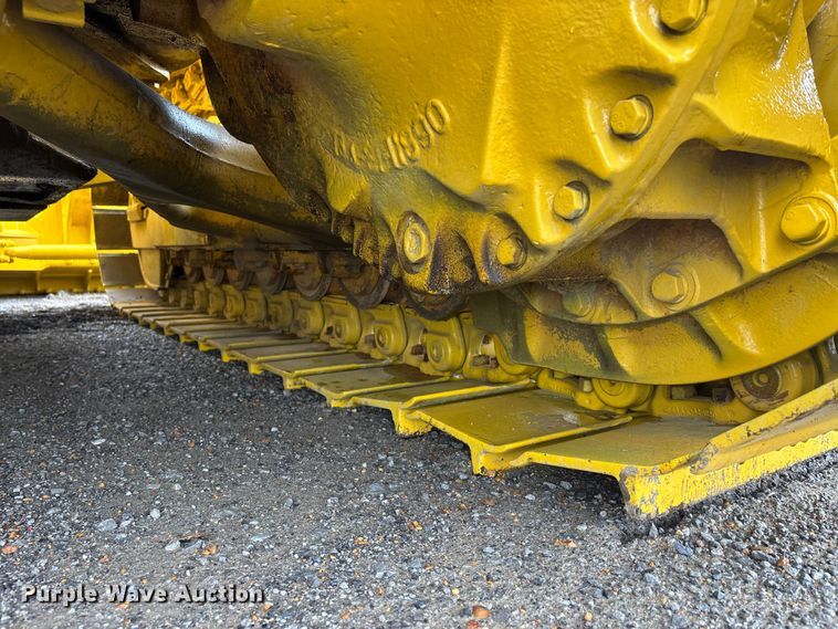 image for item DV4379 1984 Komatsu D65E-8 dozer