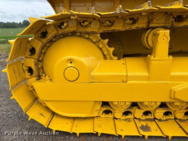 image for item DV4379 1984 Komatsu D65E-8 dozer
