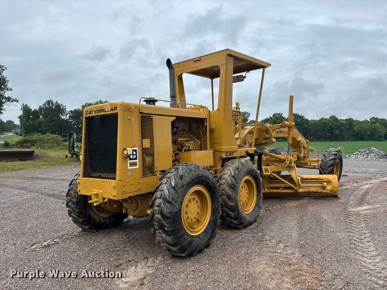 image for item DV4380 1975 Caterpillar 12G motor grader