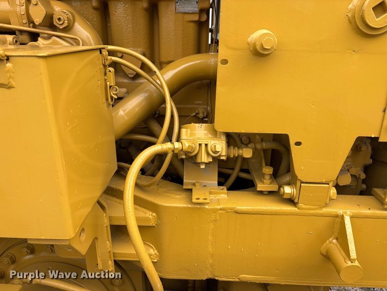 image for item DV4380 1975 Caterpillar 12G motor grader