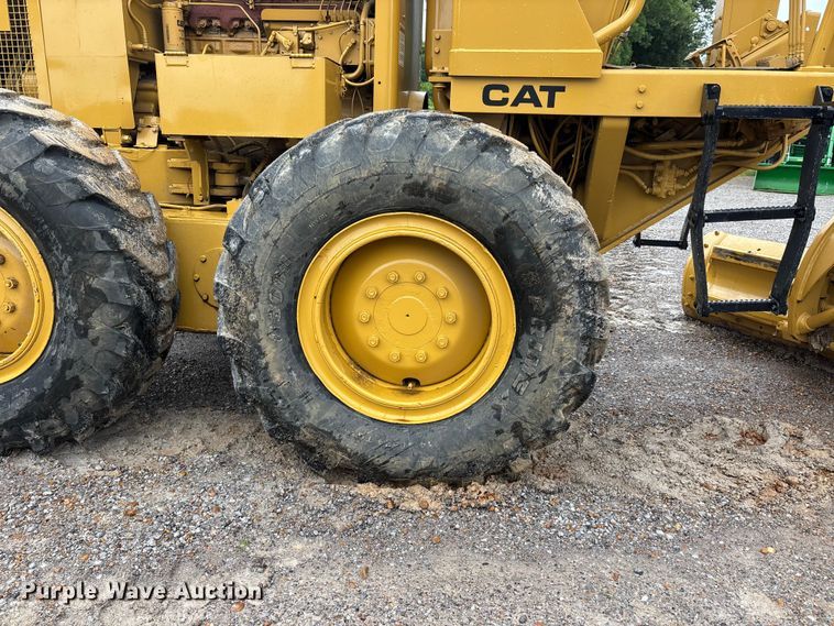 image for item DV4380 1975 Caterpillar 12G motor grader