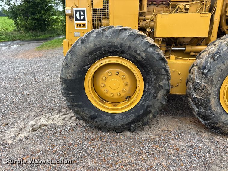 image for item DV4380 1975 Caterpillar 12G motor grader
