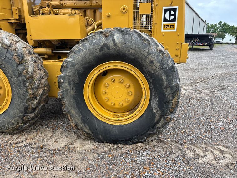 image for item DV4380 1975 Caterpillar 12G motor grader