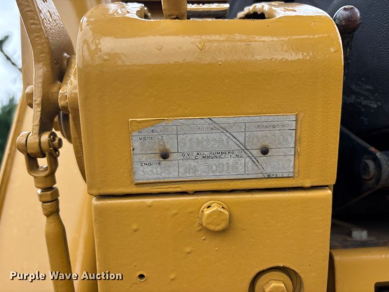 image for item DV4380 1975 Caterpillar 12G motor grader