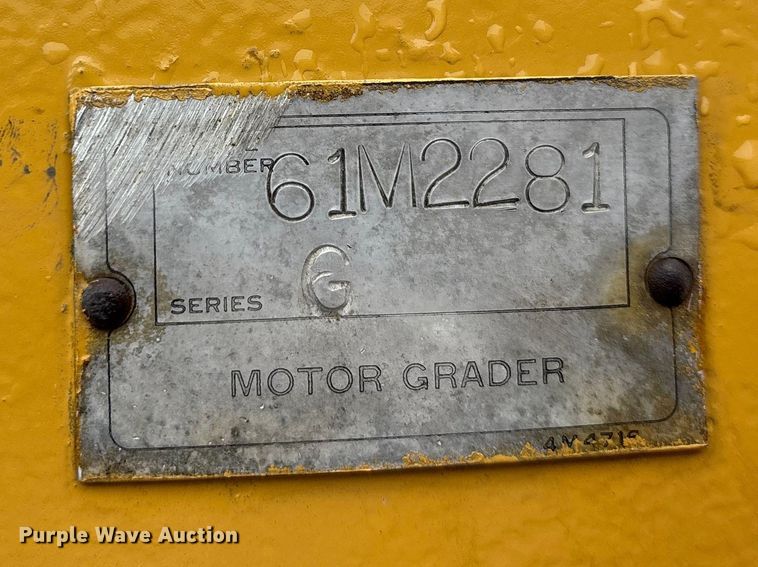 image for item DV4380 1975 Caterpillar 12G motor grader