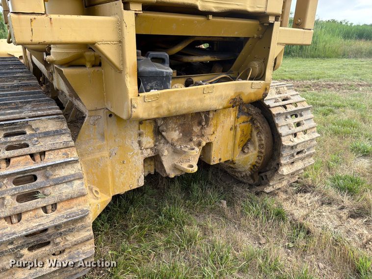 image for item DV4381 Caterpillar 977 track loader