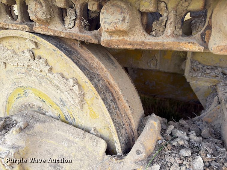 image for item DV4381 Caterpillar 977 track loader
