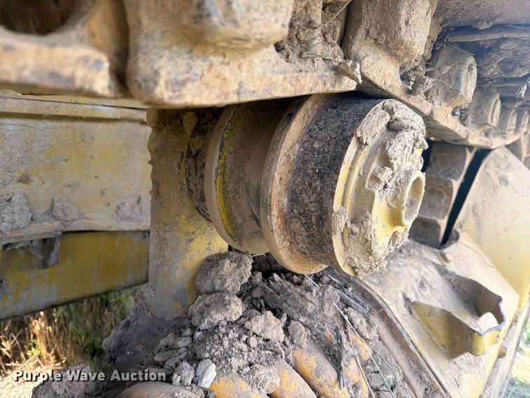 image for item DV4381 Caterpillar 977 track loader
