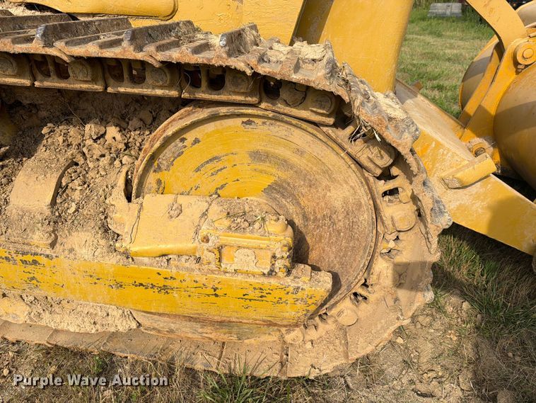 image for item DV4381 Caterpillar 977 track loader