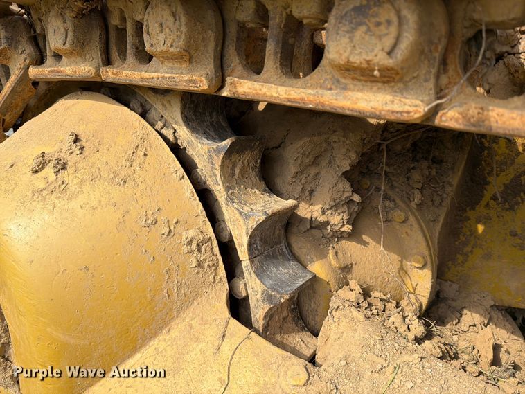 image for item DV4381 Caterpillar 977 track loader