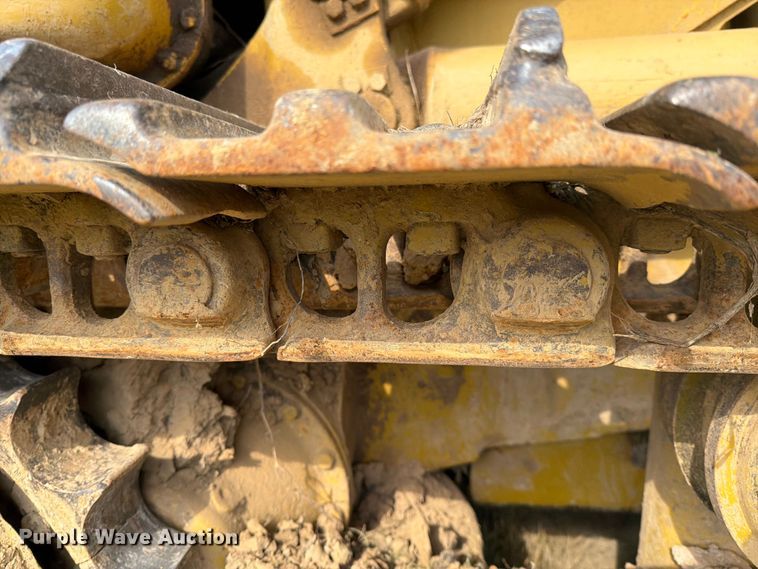 image for item DV4381 Caterpillar 977 track loader