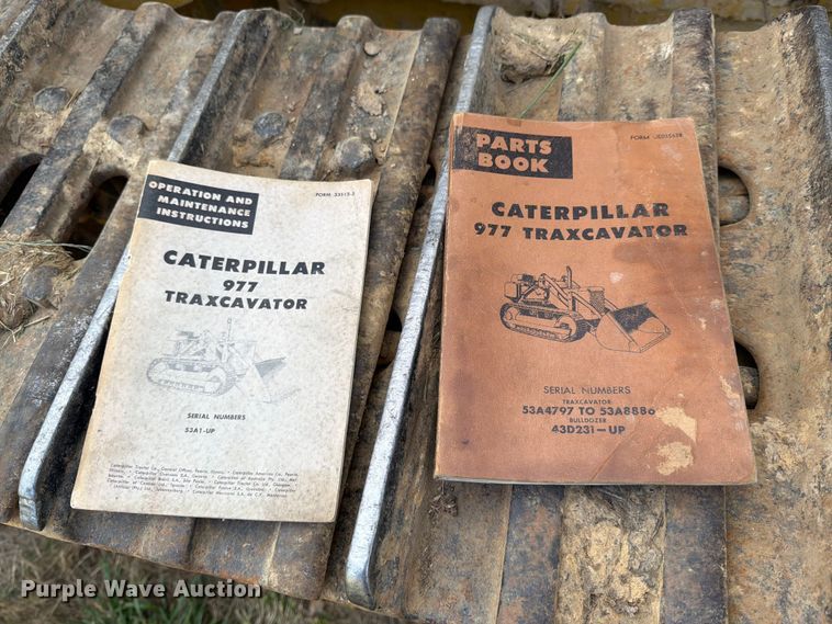 image for item DV4381 Caterpillar 977 track loader