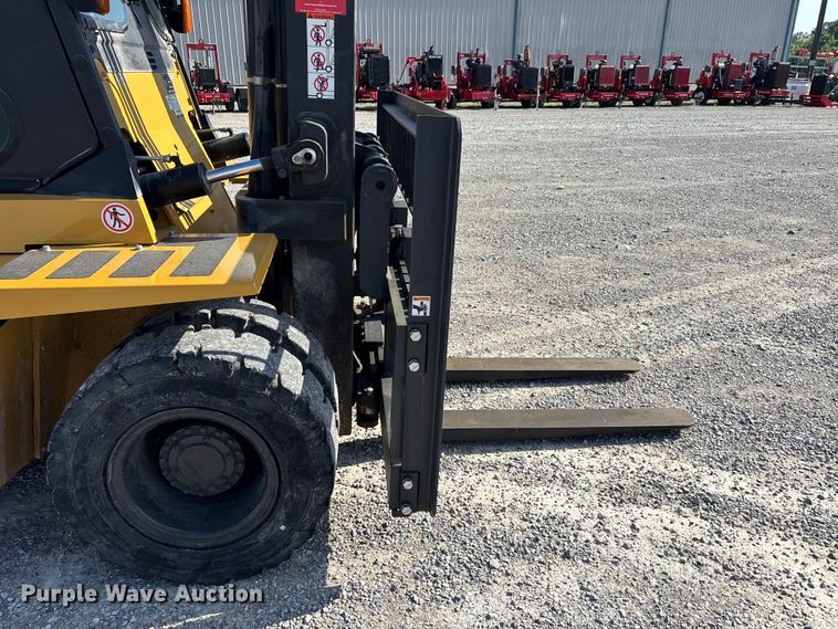 image for item DV4387 Caterpillar DP70N forklift