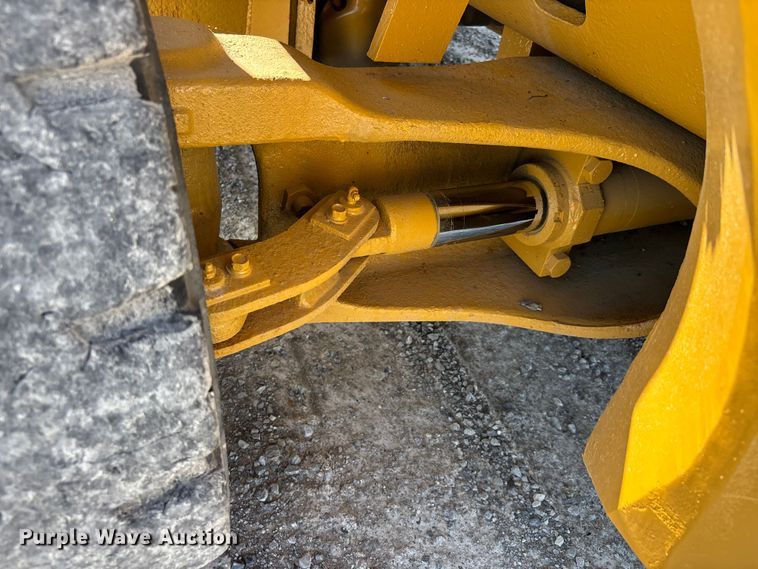 image for item DV4387 Caterpillar DP70N forklift