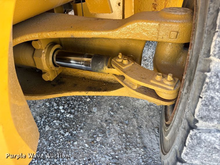image for item DV4387 Caterpillar DP70N forklift