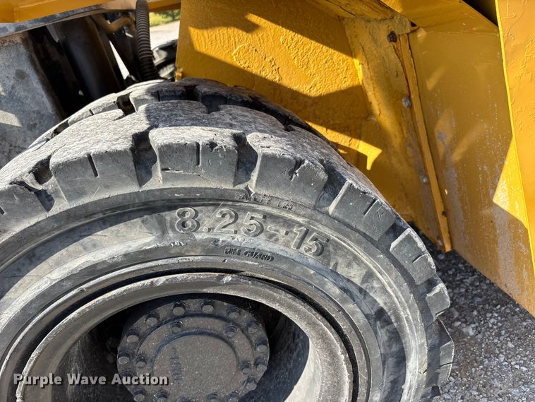 image for item DV4387 Caterpillar DP70N forklift