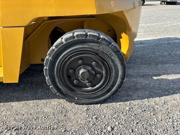 image for item DV4387 Caterpillar DP70N forklift