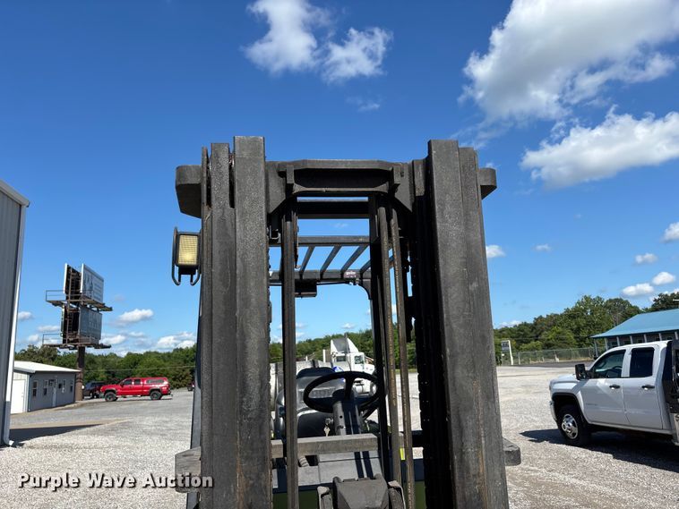 image for item DV4388 Clark CGP40 forklift