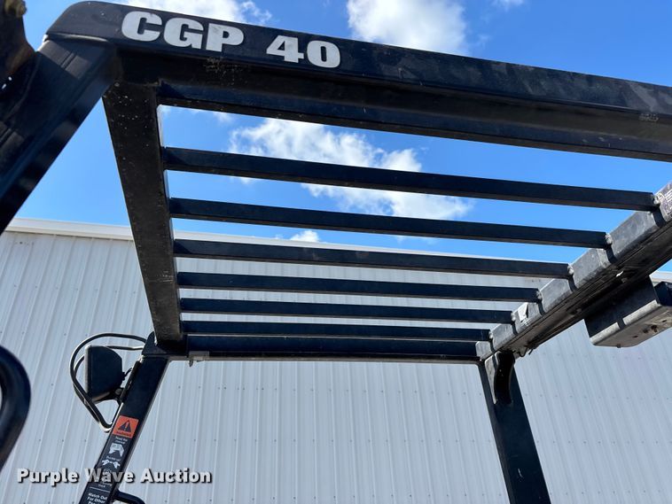 image for item DV4388 Clark CGP40 forklift