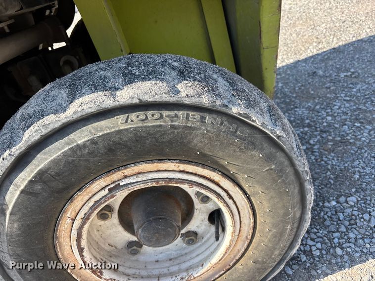 image for item DV4388 Clark CGP40 forklift