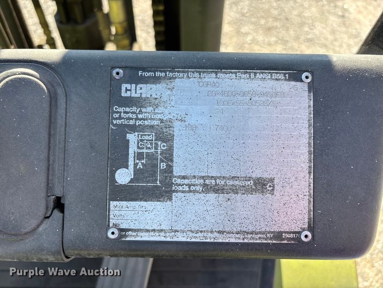 image for item DV4388 Clark CGP40 forklift