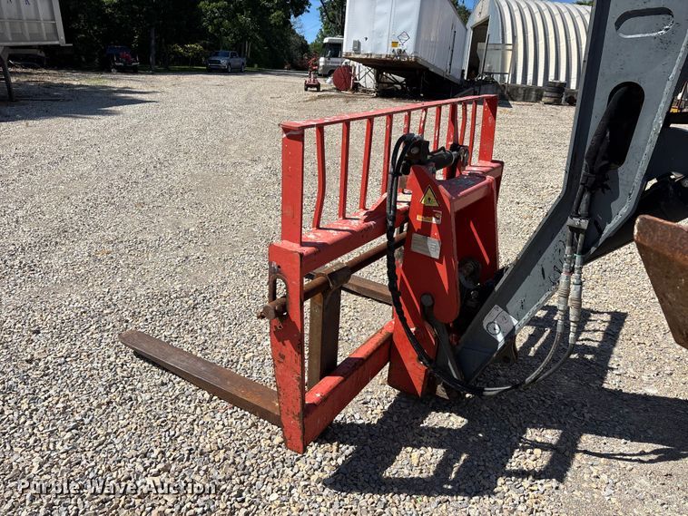 image for item DV4396 2016 Skyjack SJ1056TH telehandler