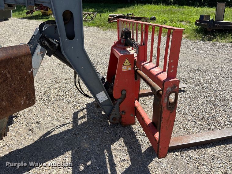 image for item DV4396 2016 Skyjack SJ1056TH telehandler