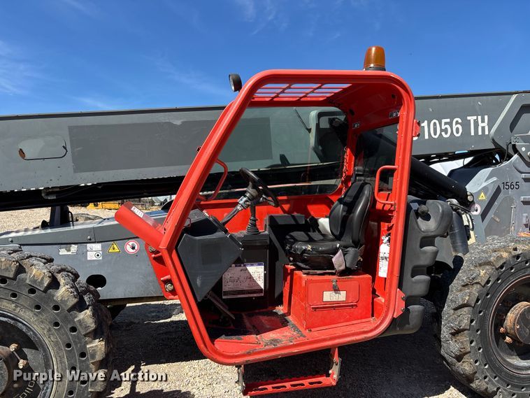 image for item DV4396 2016 Skyjack SJ1056TH telehandler