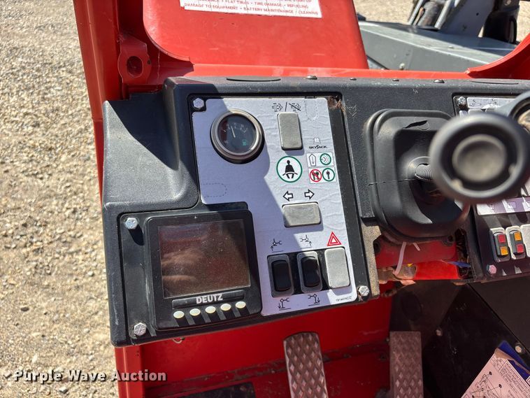 image for item DV4396 2016 Skyjack SJ1056TH telehandler