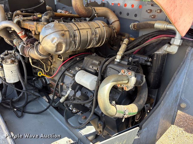 image for item DV4396 2016 Skyjack SJ1056TH telehandler