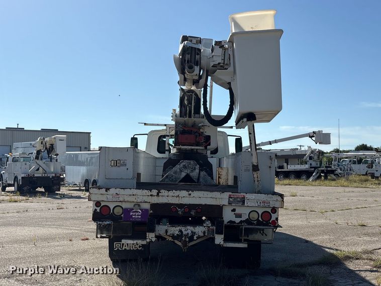 image for item DV8509 2008 International DuraStar 4300 bucket truck
