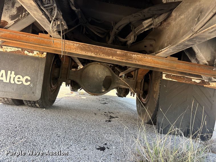 image for item DV8509 2008 International DuraStar 4300 bucket truck