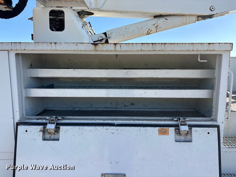 image for item DV8509 2008 International DuraStar 4300 bucket truck