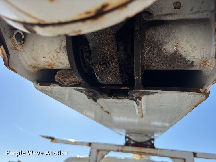 image for item DV8509 2008 International DuraStar 4300 bucket truck