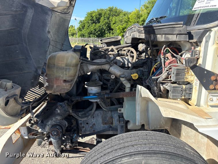 image for item DV8509 2008 International DuraStar 4300 bucket truck