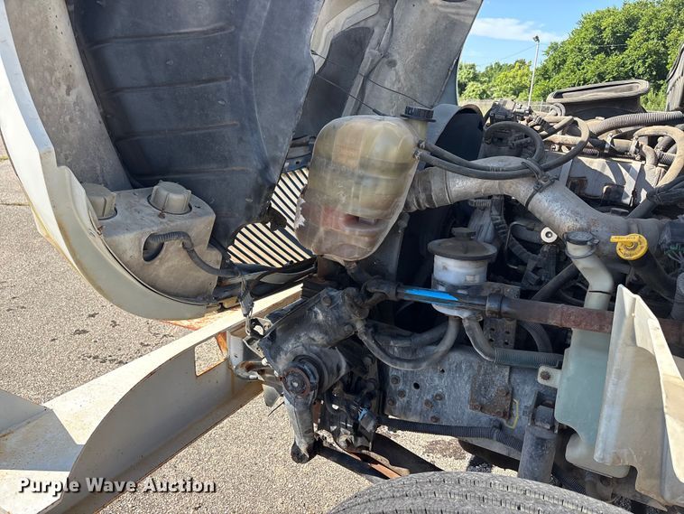 image for item DV8509 2008 International DuraStar 4300 bucket truck