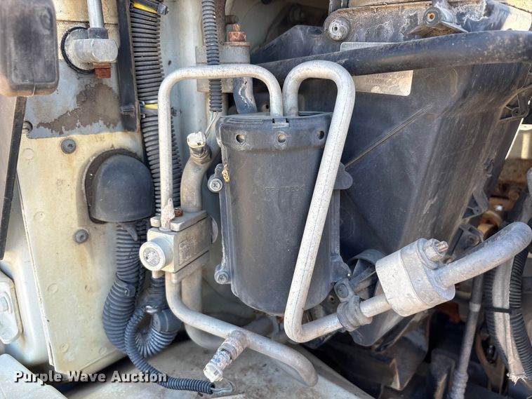 image for item DV8509 2008 International DuraStar 4300 bucket truck