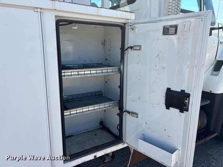 image for item DV8510 2012 International WorkStar 7300 bucket truck