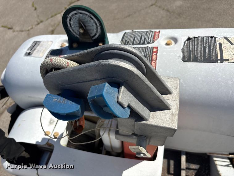 image for item DV8510 2012 International WorkStar 7300 bucket truck