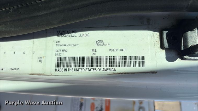 image for item DV8510 2012 International WorkStar 7300 bucket truck