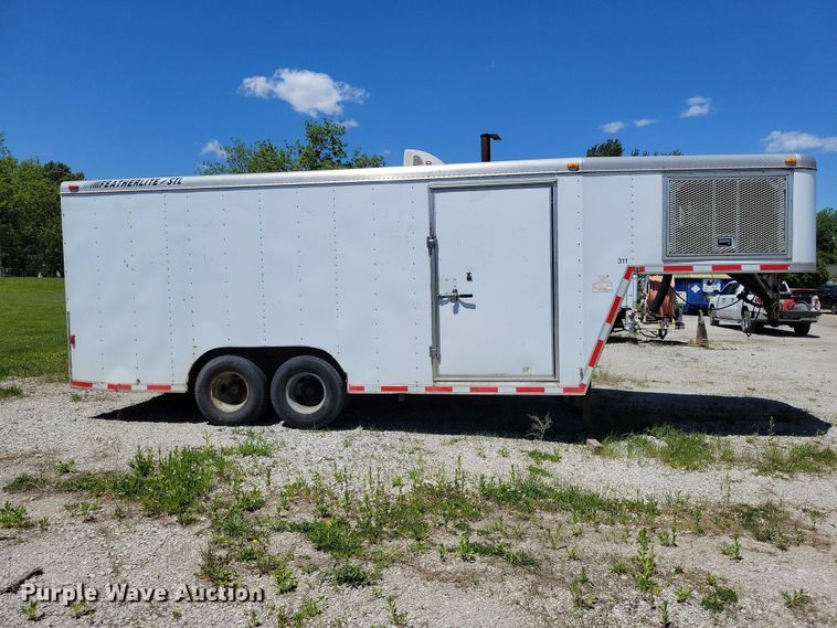image for item DZ7127 1999 Featherlight enclosed cargo trailer