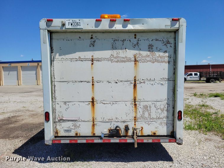 image for item DZ7127 1999 Featherlight enclosed cargo trailer
