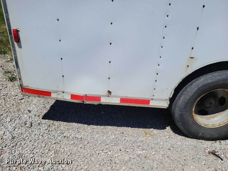 image for item DZ7127 1999 Featherlight enclosed cargo trailer